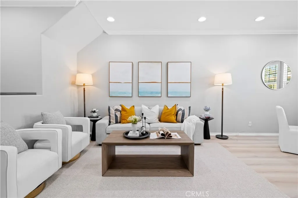 15212 Cambridge Street, Tustin, California 92782 home-pic-3